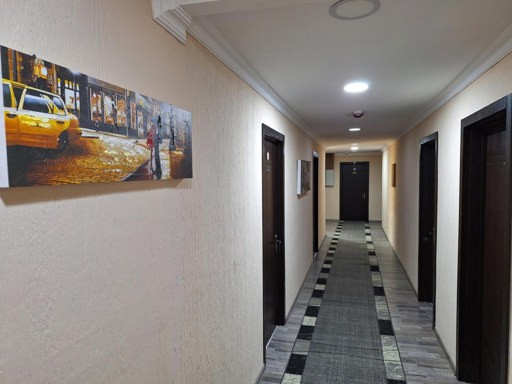 Hotel Georgian Kutaisi Exterior foto