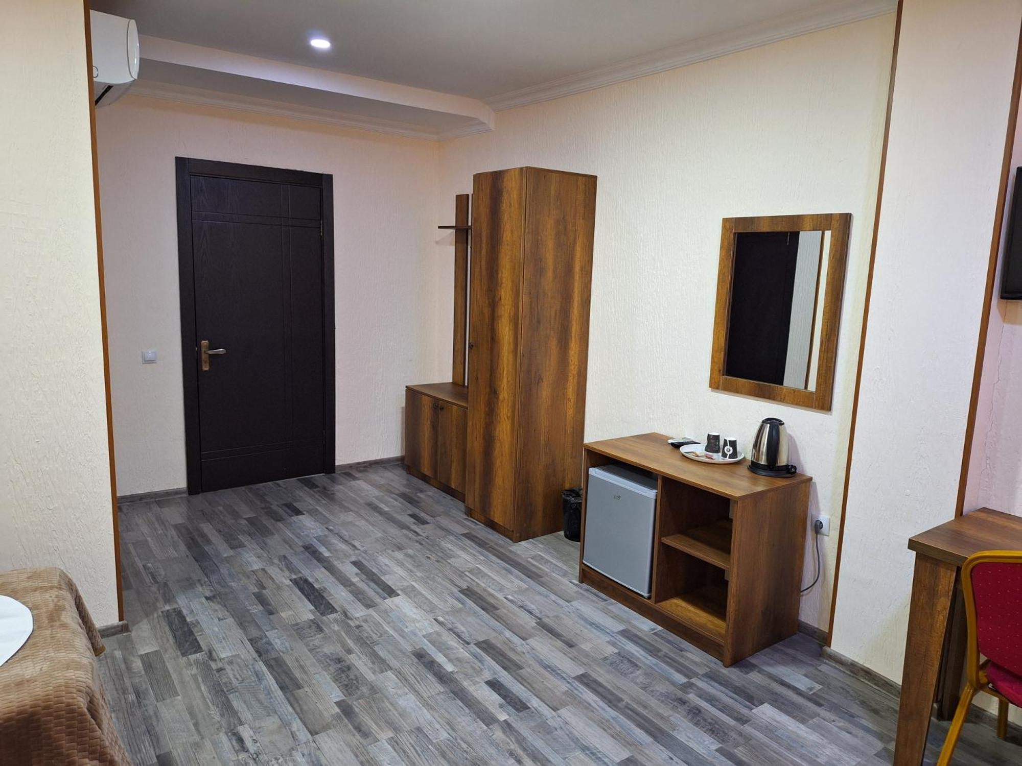 Hotel Georgian Kutaisi Exterior foto